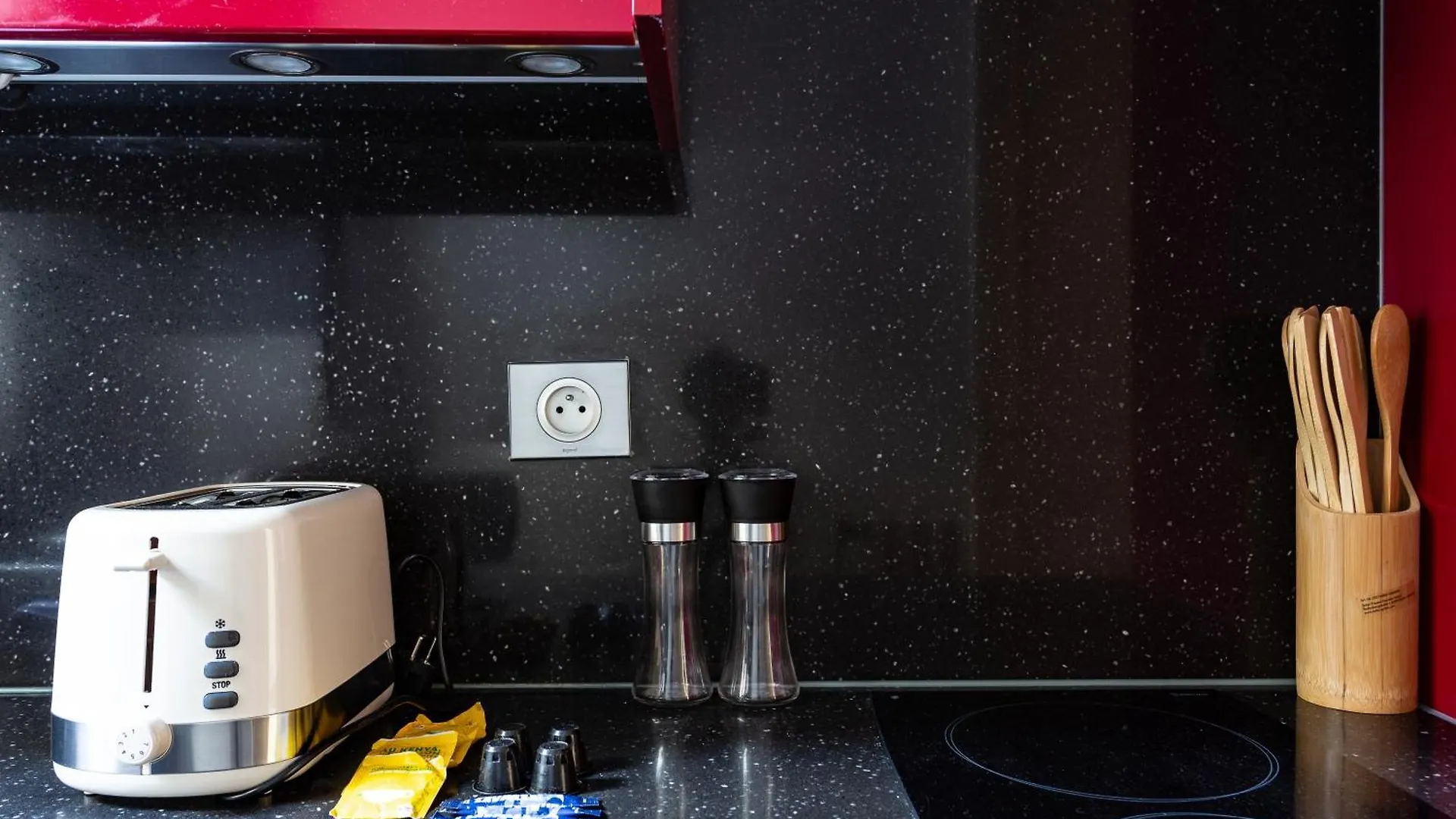 The Maubourg Eiffel Tower Apartment